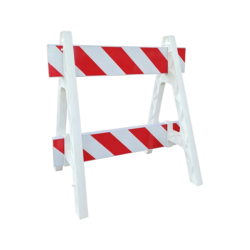 Yansıtıcı Çapraz Çubuklara Sahip Plastik A-Frame Barikatı